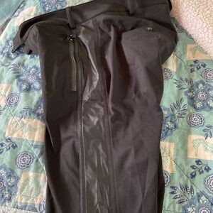 Women’s vintage Lululemon black tuxedo pants! 😍